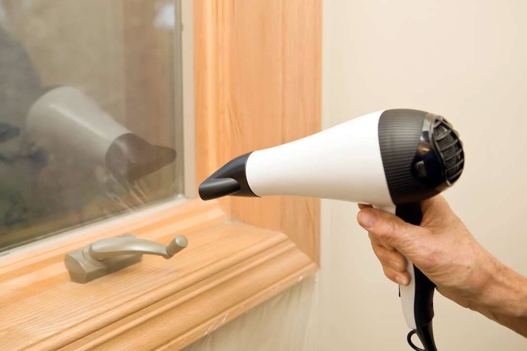 Insulating film for windows helps reduce heating costs