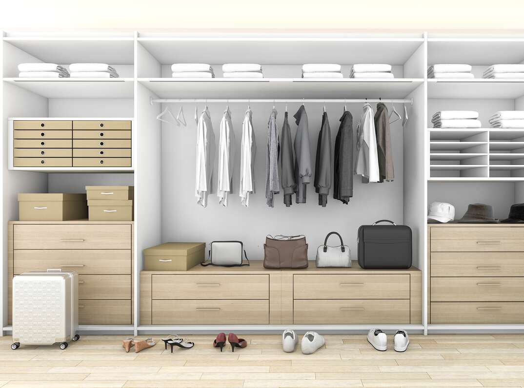 Discover the 5 Benefits of Free-Standing Closet Systems