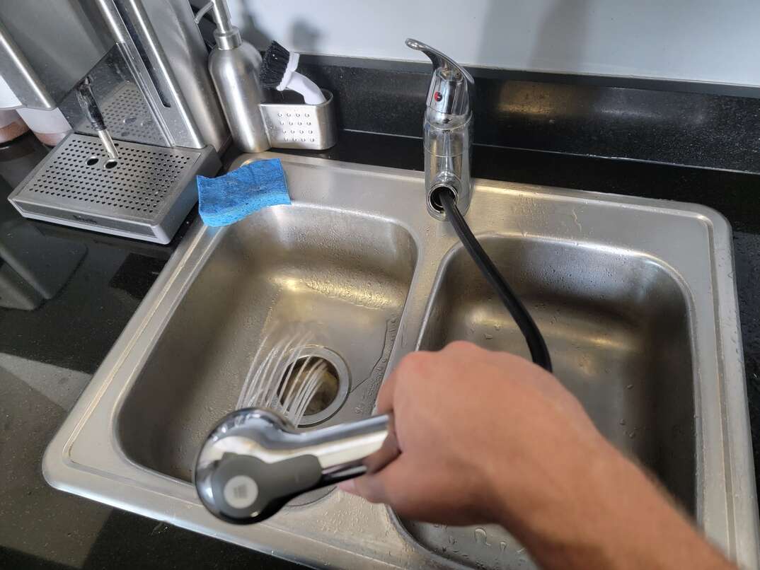 Cleaning the kitchen sink