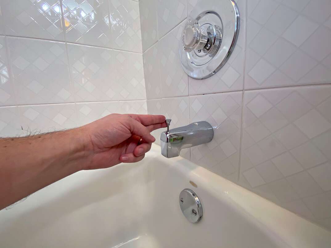 bathtub faucet to shower