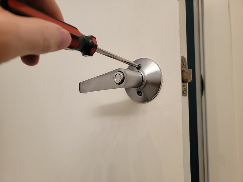 how-to-replace-a-door-knob-without-visible-screws-youtube