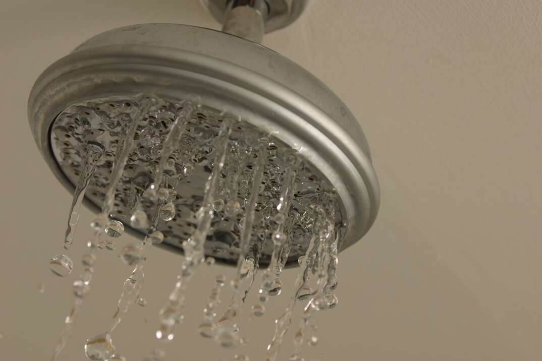 showerhead with running water