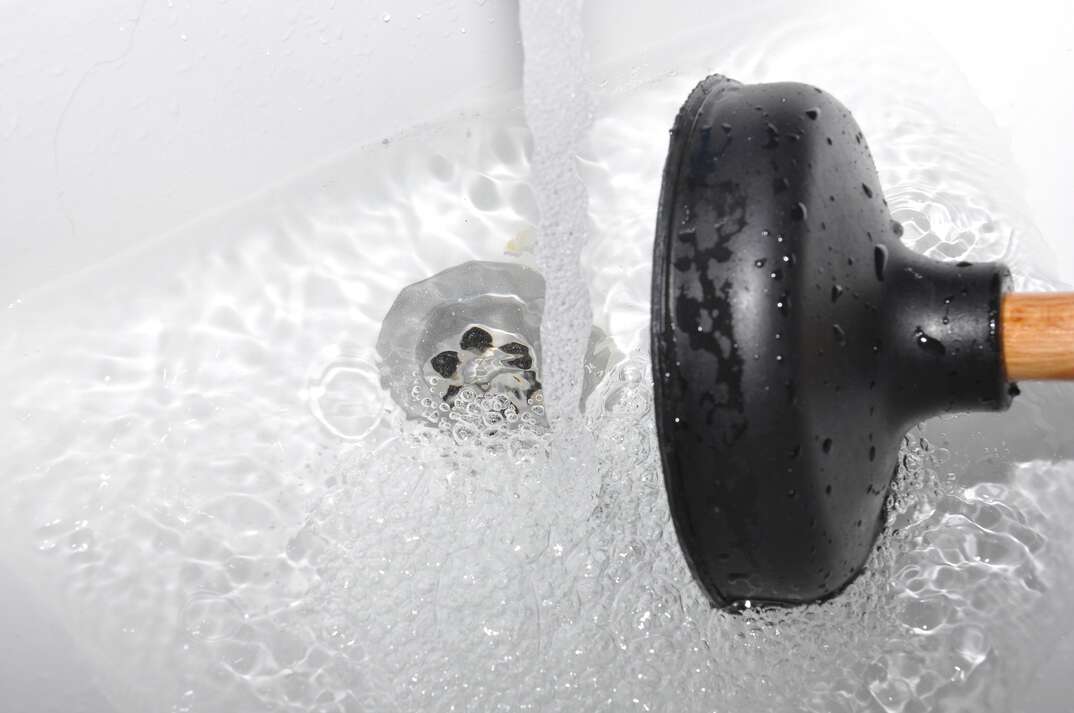 5 Steps to Unclog Your Bathtub Drain