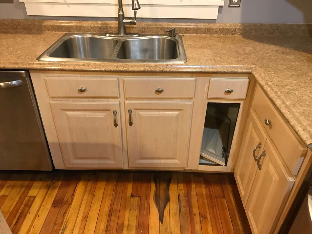 Kitchen renovation - before photos