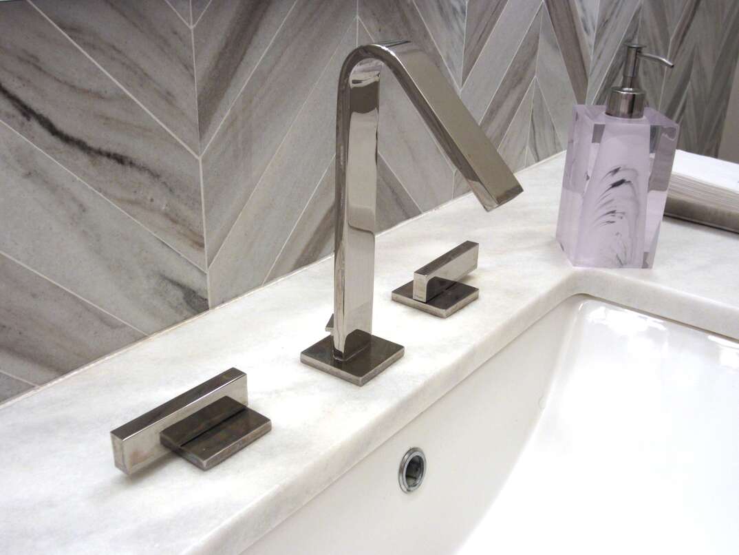 Moen faucet and bathroom vanity sink