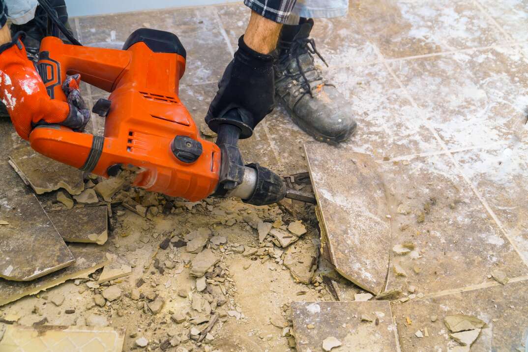 Jack hammer for removing deals floor tiles